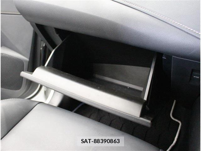 Toyota COROLLA TOURING 2020-03 8034983-24