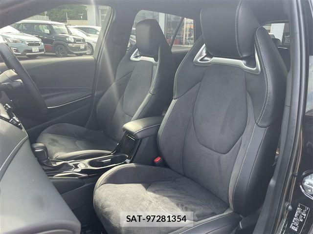 Toyota COROLLA TOURING 2025-02 8665978-18