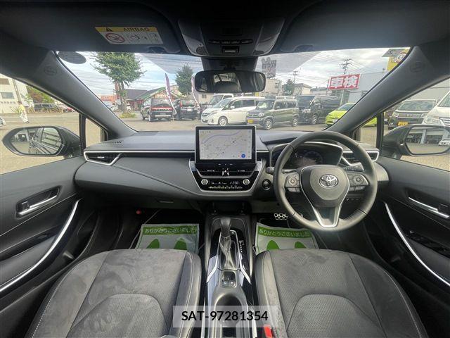 Toyota COROLLA TOURING 2025-02 8665978-19
