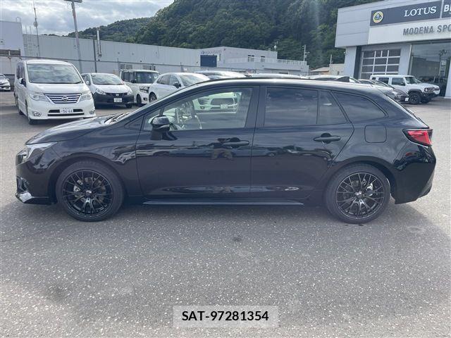 Toyota COROLLA TOURING 2025-02 8665978-3