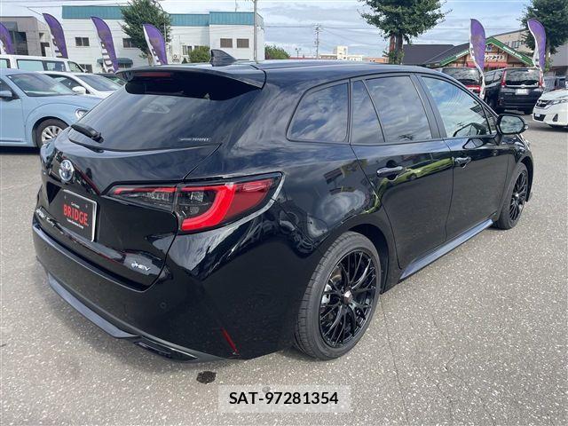 Toyota COROLLA TOURING 2025-02 8665978-6