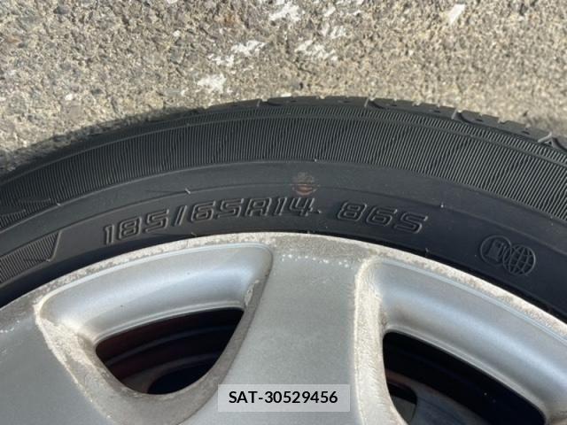 Toyota CORONA PREMIO 1999-04 8354194-10