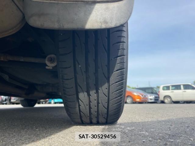 Toyota CORONA PREMIO 1999-04 8354194-12