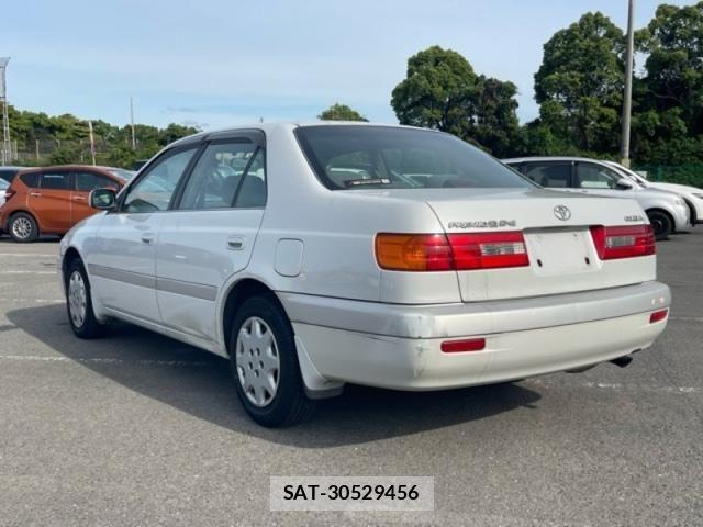 Toyota CORONA PREMIO 1999-04 8354194-2