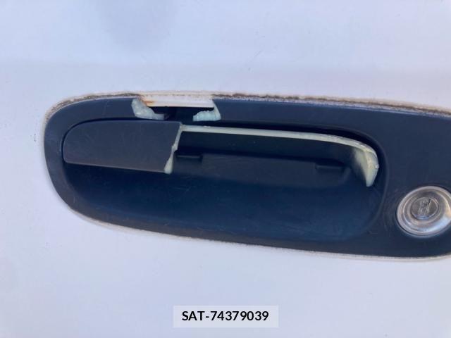 Toyota CORONA PREMIO 1999-07 8411756-19