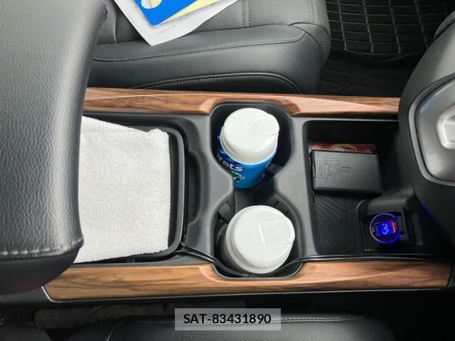 Honda CR-V 2018-10 7216744-24