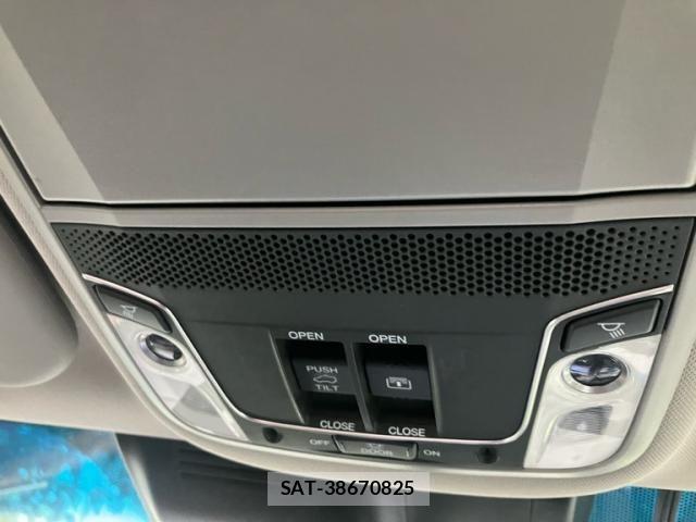 Honda CR-V 2019-11 8229436-26