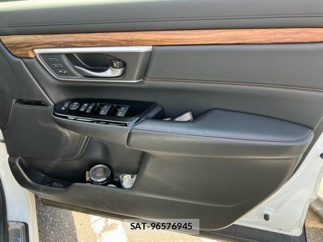 Honda CR-V 2018-08 8244937-15