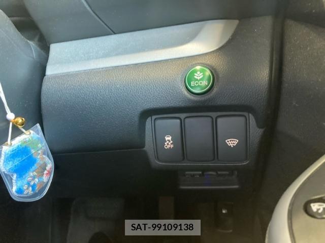 Honda CR-V 2013-03 8244936-12