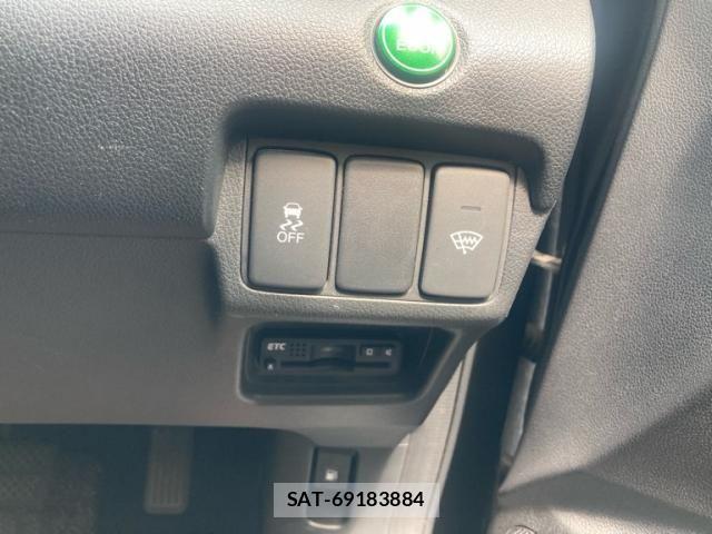 Honda CR-V 2012-08 8313984-14