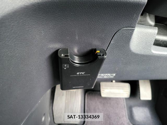 Honda CR-V 2010-03 8879298-19