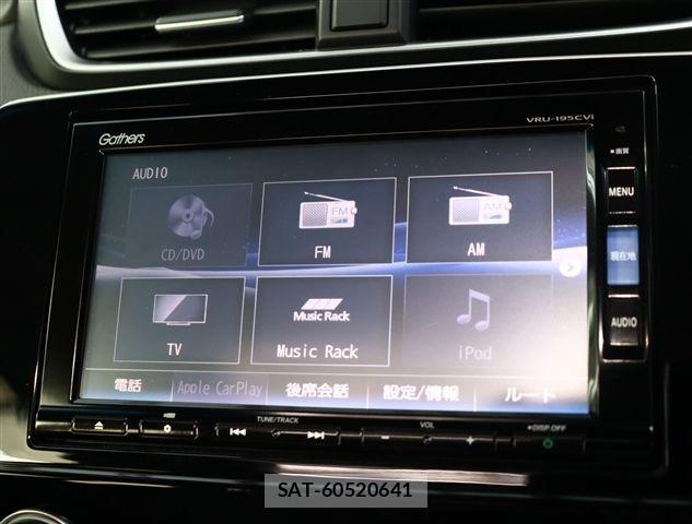 Honda CR-V 2018-11 1608660-11