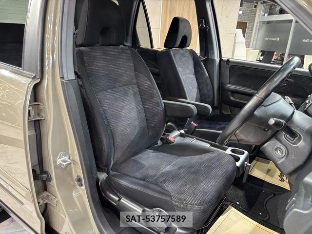 Honda CR-V 2004-10 6715953-10
