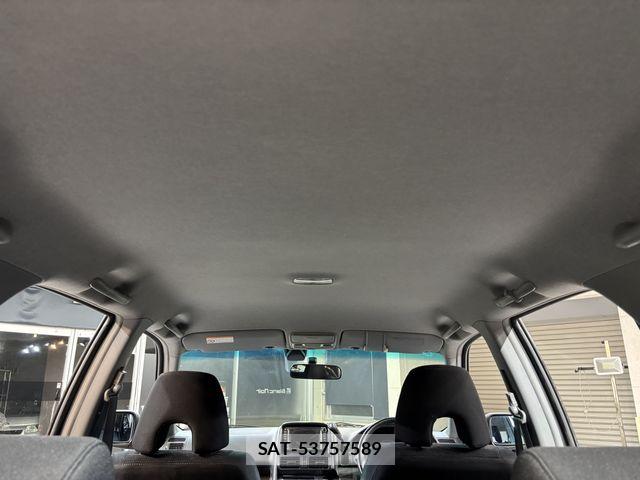 Honda CR-V 2004-10 6715953-29