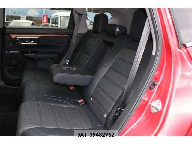 Honda CR-V 2018-10 7216745-12