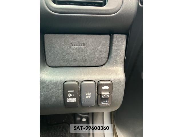 Honda CR-V 2004-10 7326429-17