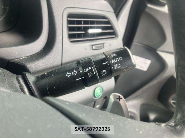 Honda CR-V 2012-03 7961057-11