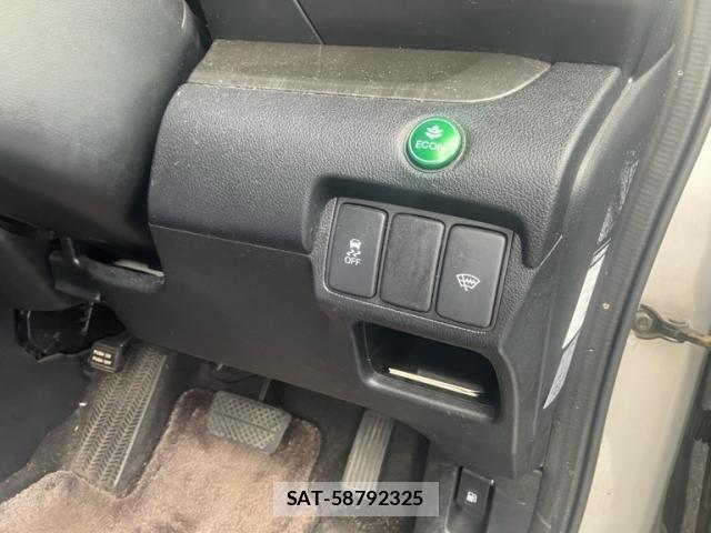 Honda CR-V 2012-03 7961057-18