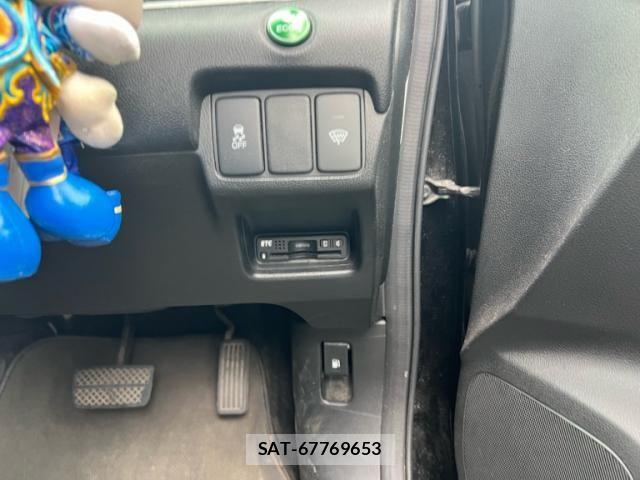 Honda CR-V 2013-07 7961060-12