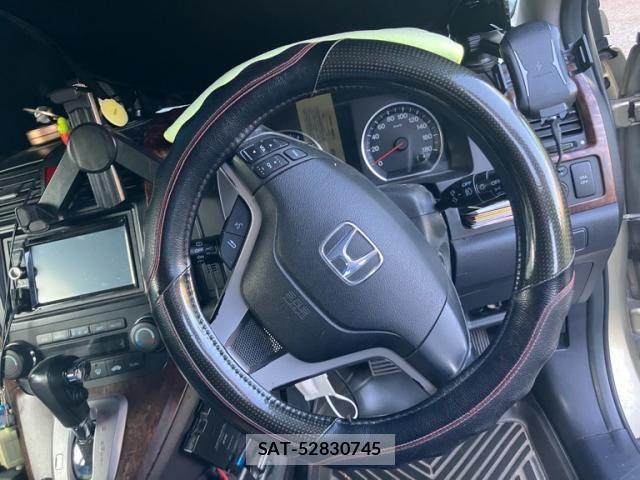 Honda CR-V 2007-06 8158228-13