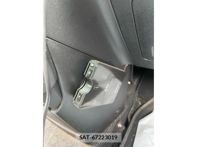 Honda CR-V 2006-05 8229442-27