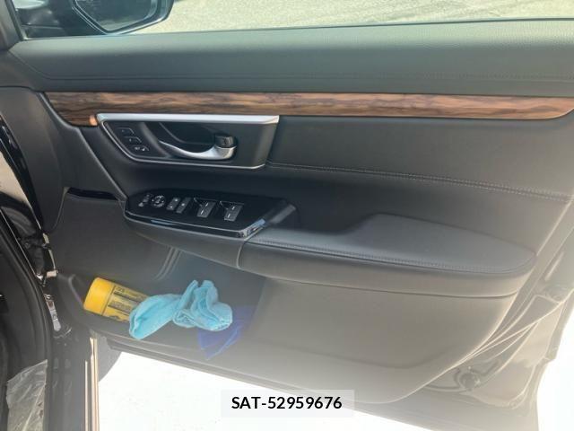 Honda CR-V 2018-10 8229439-11