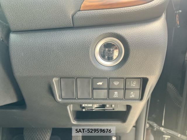 Honda CR-V 2018-10 8229439-14