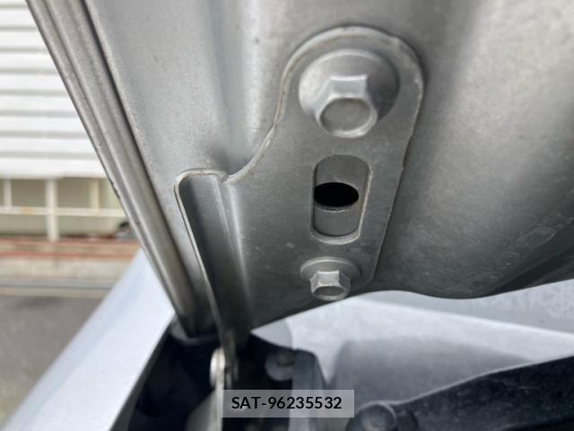 Honda CR-V 2002-01 8229440-26