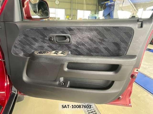 Honda CR-V 2004-05 8335406-24