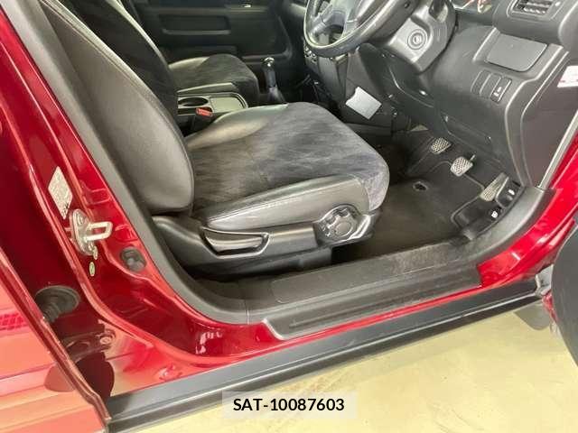 Honda CR-V 2004-05 8335406-27