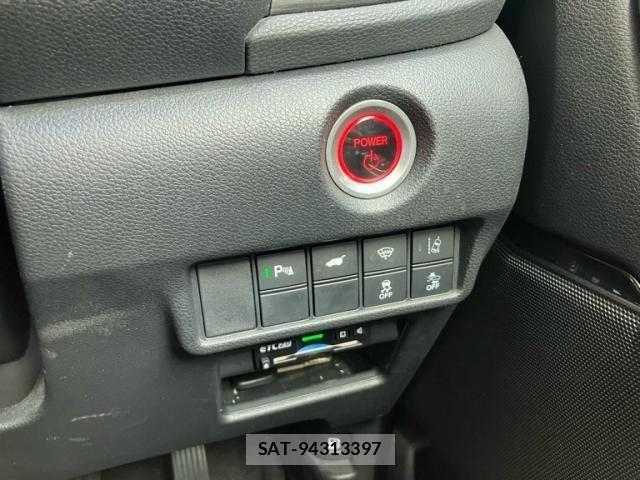 Honda CR-V 2020-10 8229443-11
