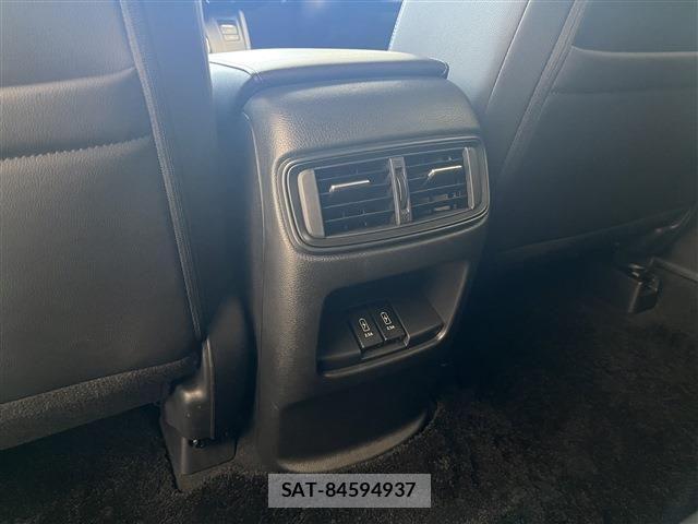 Honda CR-V 2022-06 8335407-12