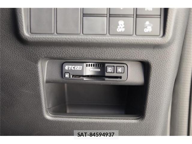 Honda CR-V 2022-06 8335407-4