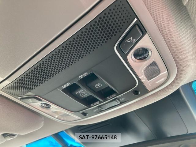 Honda CR-V 2022-09 8828454-25