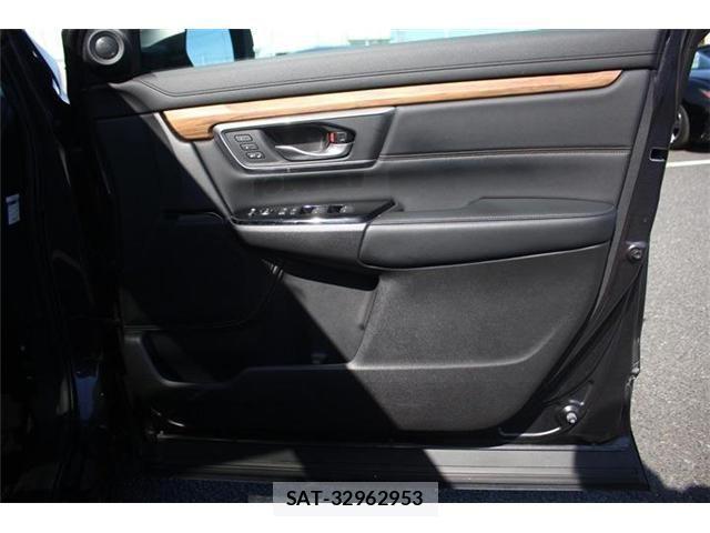 Honda CR-V HYBRID 2018-01 4240241-20