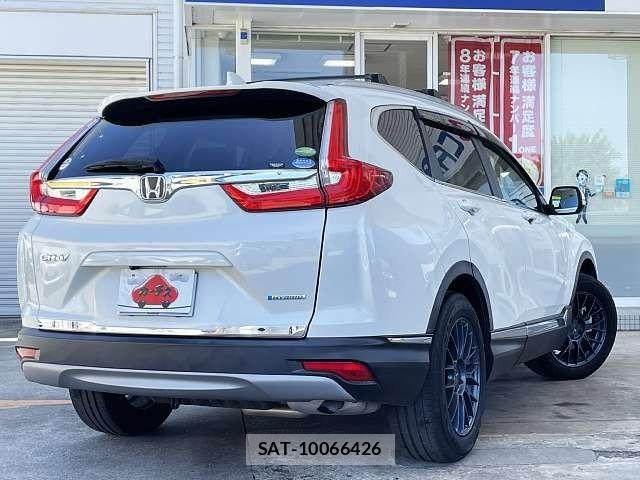 Honda CR-V HYBRID 2019-04 6751142-2