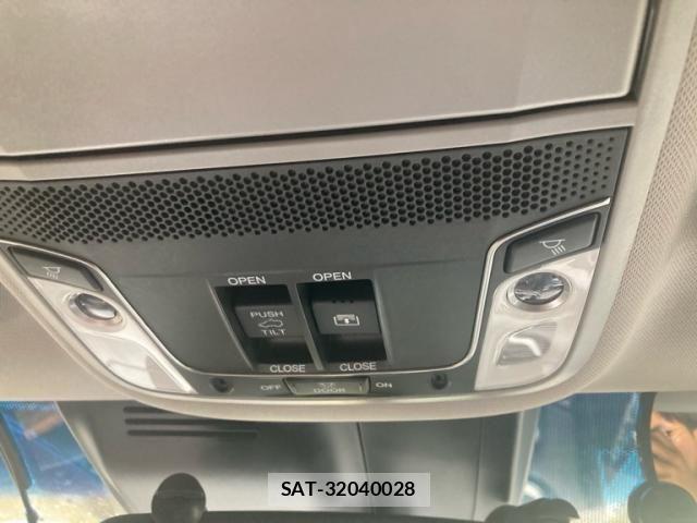 Honda CR-V HYBRID 2018-10 7216753-27