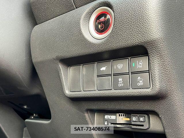 Honda CR-V HYBRID 2019-05 6790958-15