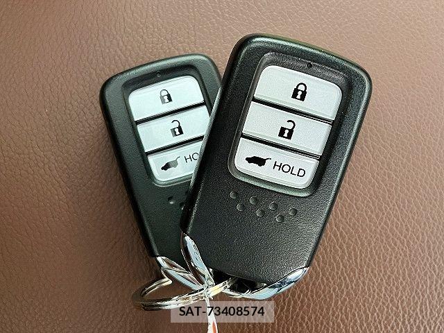 Honda CR-V HYBRID 2019-05 6790958-25