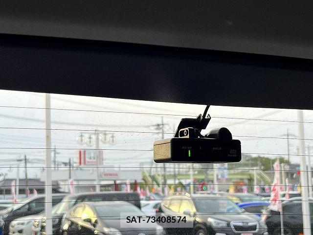 Honda CR-V HYBRID 2019-05 6790958-5
