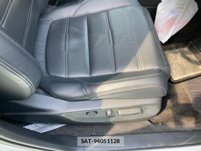 Honda CR-V HYBRID 2019-07 7615894-14