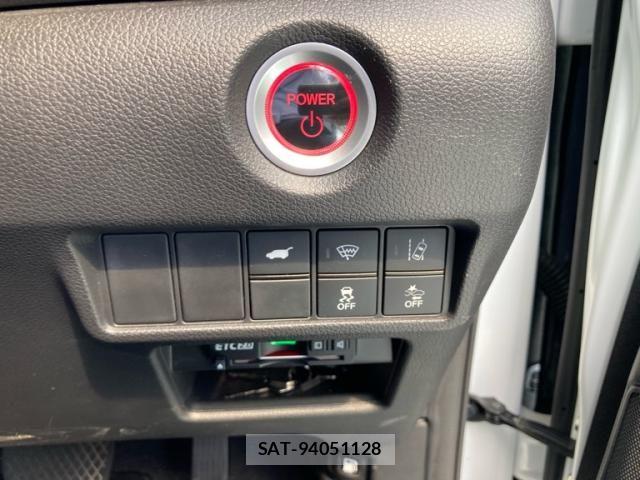 Honda CR-V HYBRID 2019-07 7615894-21