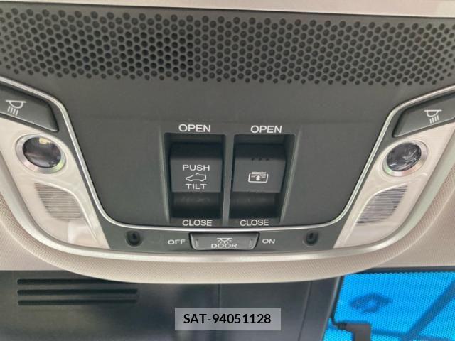 Honda CR-V HYBRID 2019-07 7615894-28