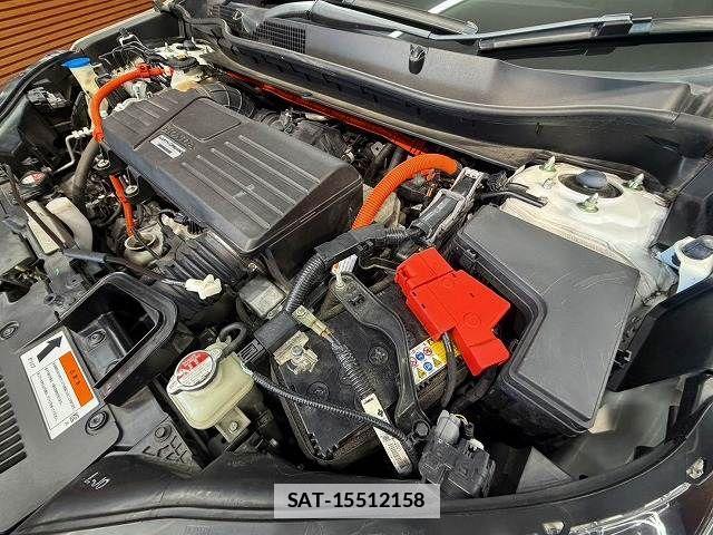 Honda CR-V HYBRID 2019-05 7961062-13