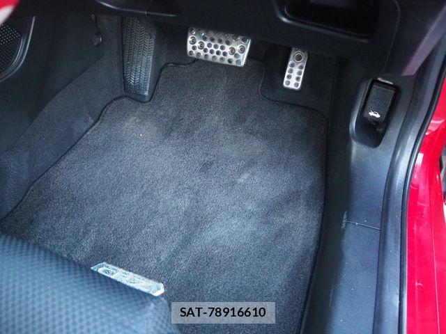 Honda CR-Z 2012-07 1227587-22
