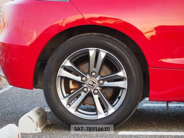 Honda CR-Z 2012-07 1227587-6