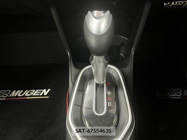 Honda CR-Z 2016-08 1281051-19