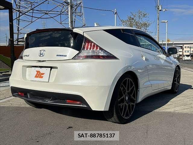 Honda CR-Z 2010-04 3356435-14