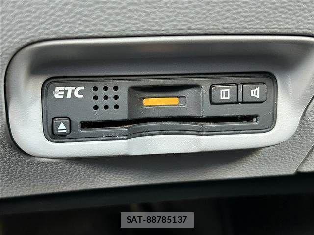 Honda CR-Z 2010-04 3356435-24