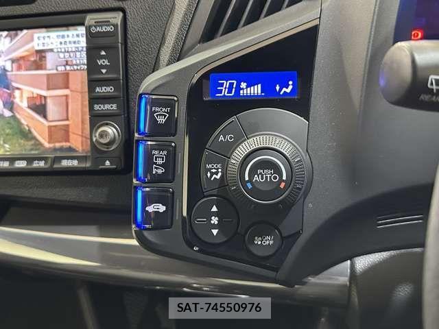 Honda CR-Z 2012-07 3356434-15